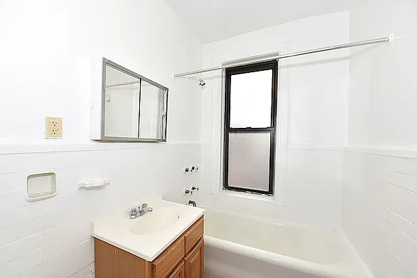 Rented by Keller Williams NYC | media 25