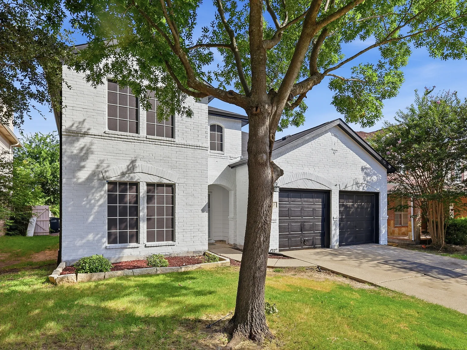 5 bed, 3.5 bath, 3138 sqft, $2,995 — Photo 3