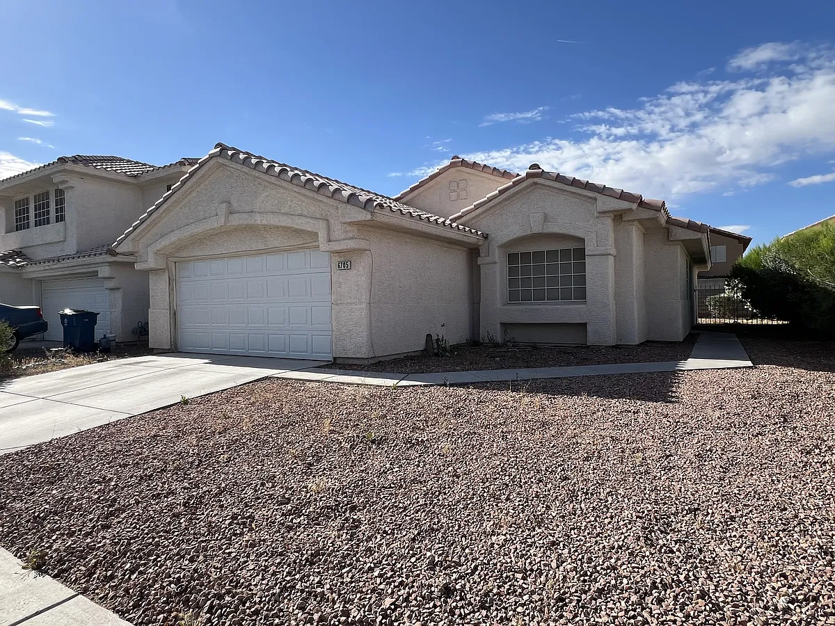 Photo 2 of 29 - 6705 Snake River Ave N - Las Vegas, NV Building Photo - 6705 Snake River Ave N