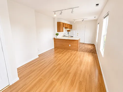 507 W Grace St #C3 Photo 1