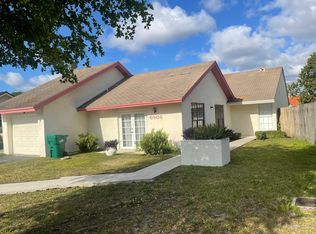 6908 SW 104th Ct, Miami, FL 33173