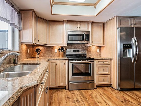 3rd image of 1251 Queen Elaine Dr