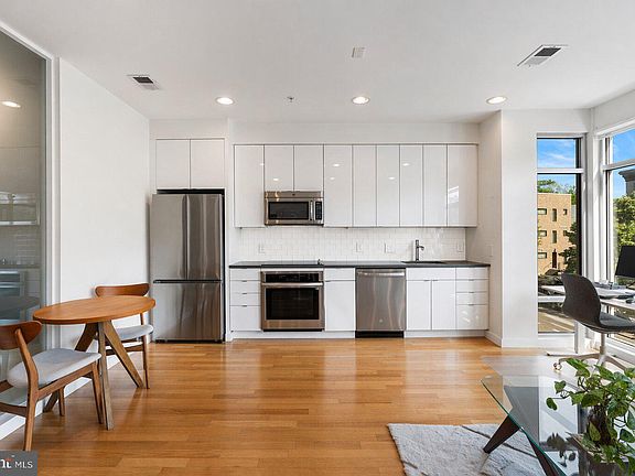 4th image of 435 R St NW #205