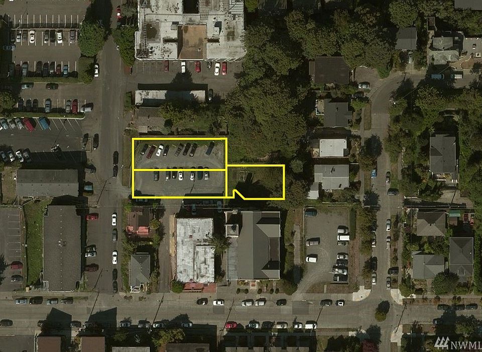 2nd image of 4730 38th Ave S