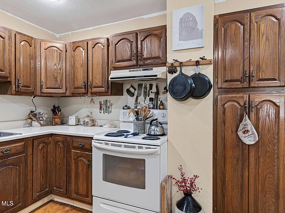 5th image of 129 Camden Valley Road