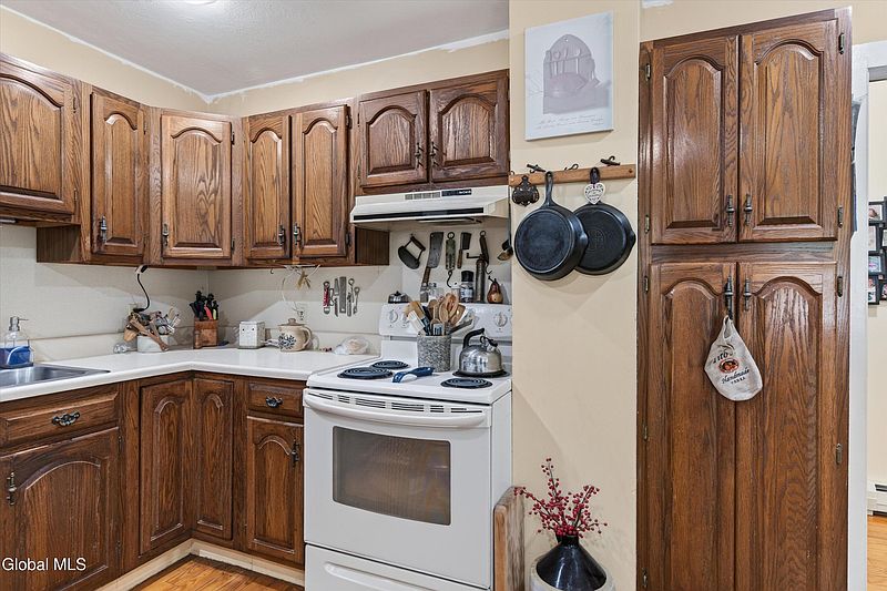 5th image of 129 Camden Valley Road