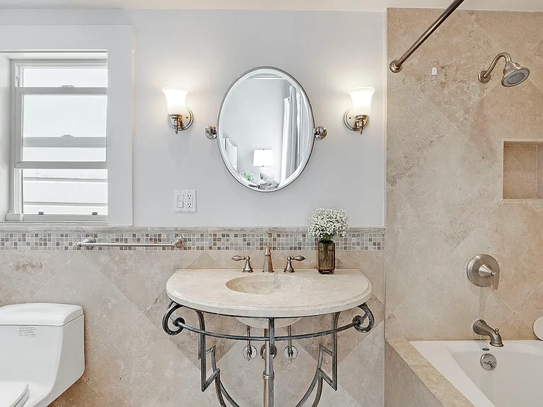 Bedroom 1 Ensuite Bathroom