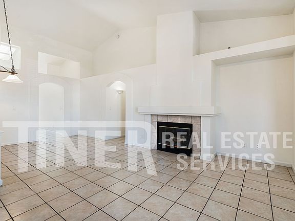 2nd image of 2424 Julliard Cir