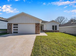 672 S Mission Ave, Springfield, MO 65809