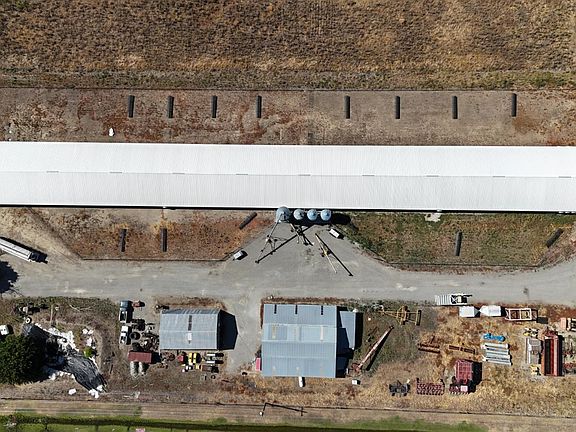 3rd image of 19950 Simpson Rd