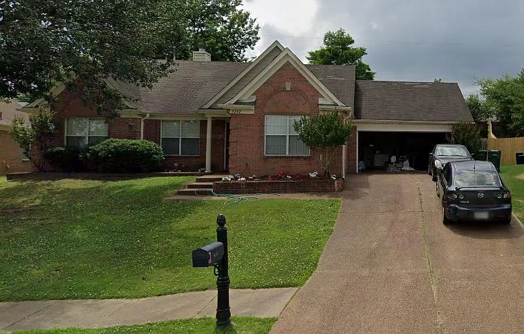 8242 Floral Springs Dr — Photo 2