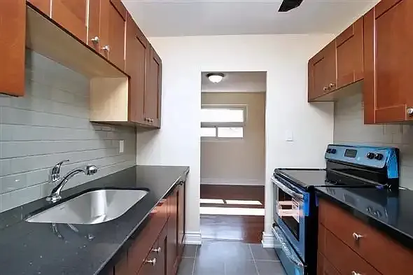 2 bed, 1.0 bath, $1,850 — Photo 3