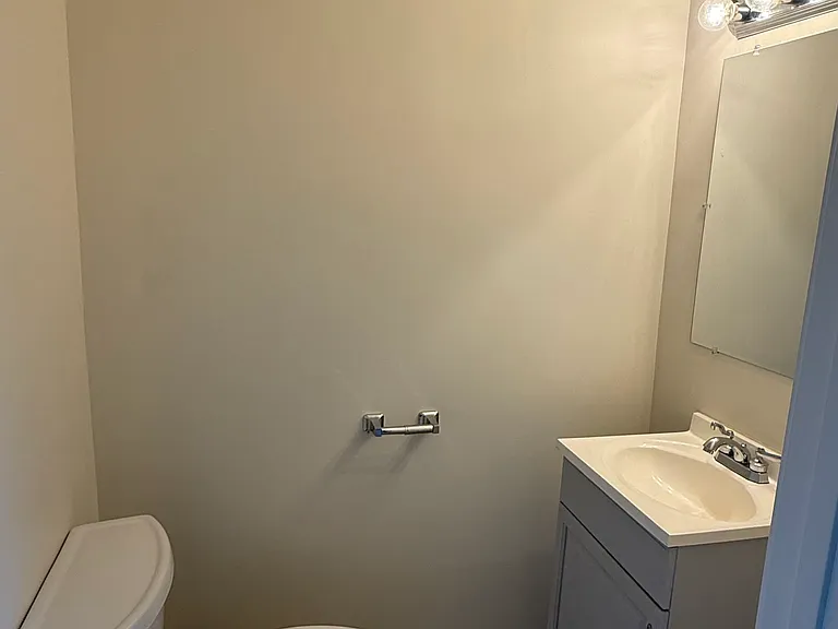 183 Center St — Photo 7
