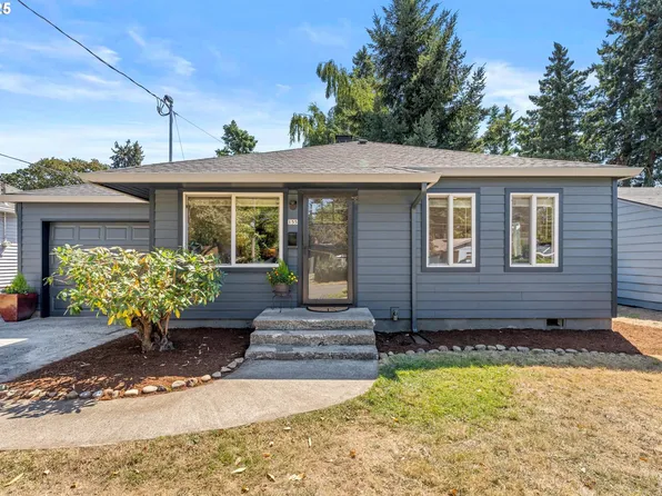 155 Ipswich St, Gladstone, OR 97027