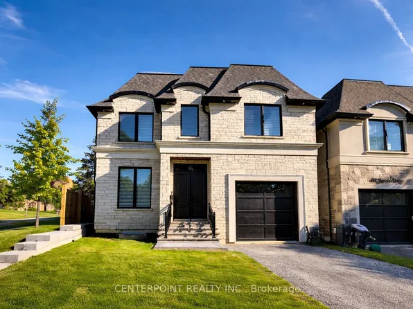 613 Queens Dr, Toronto, ON M6L 1N2