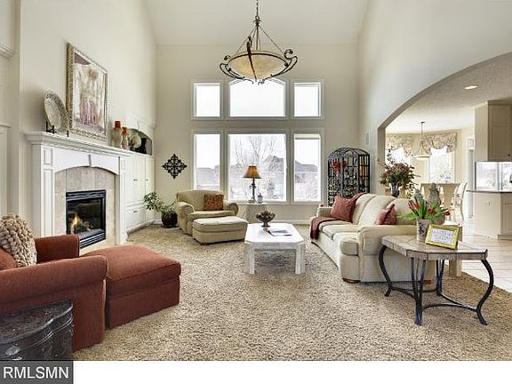 5th image of 8890 Springwood Dr