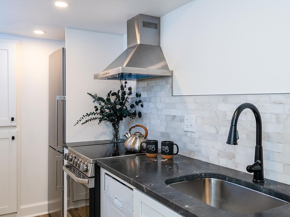 1st image of 6 McClure St #K