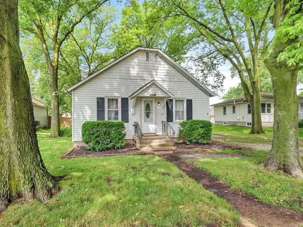 220 S Marguerite St, Coal City, IL 60416