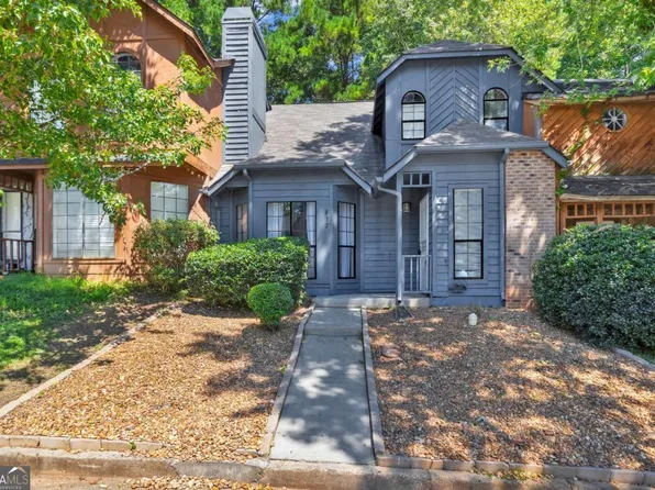 832 Heritage Oaks Dr, Stone Mountain, GA 30088