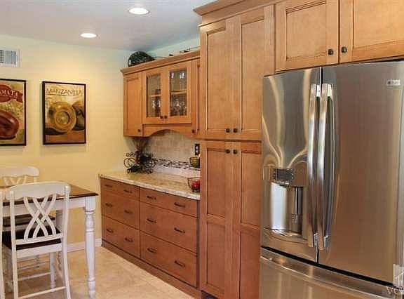 5th image of 1922 Sunshine Ct