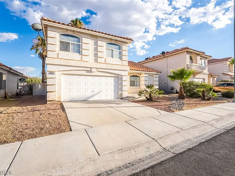 8725 Autumn Valley Ave — Photo 35