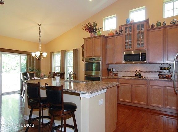 5th image of 1290 Everwood Ln