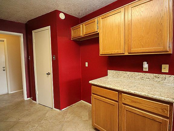 5th image of 2006 Pinola Ct