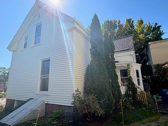 4th image of 15 Hemlock Street