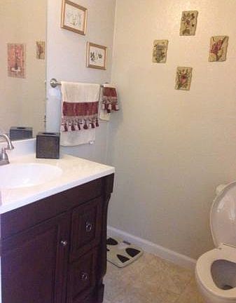 Downstairs Half Bathroom