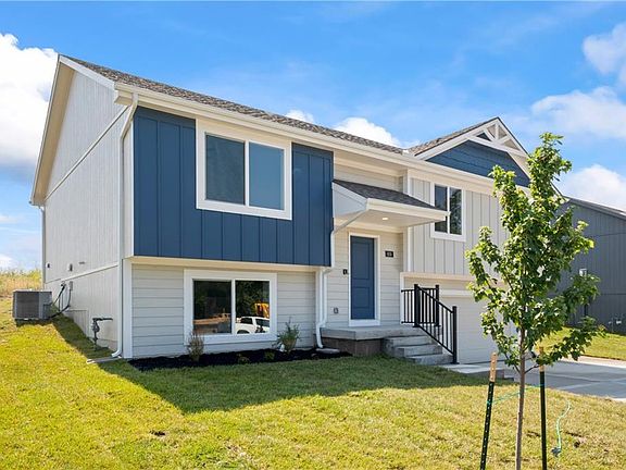 3rd image of 609 SE 21st St