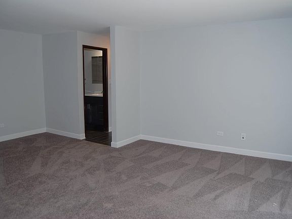 4th image of 7010 W 86th Pl #1D