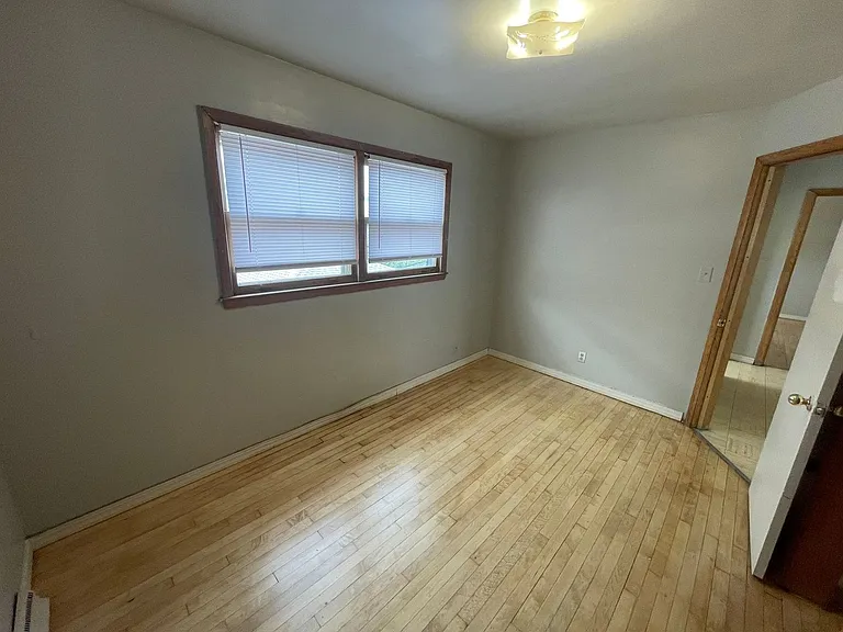 2323-2337 S 5th St./2346-2348 S Chase Ave. - 13 Unit — Photo 12