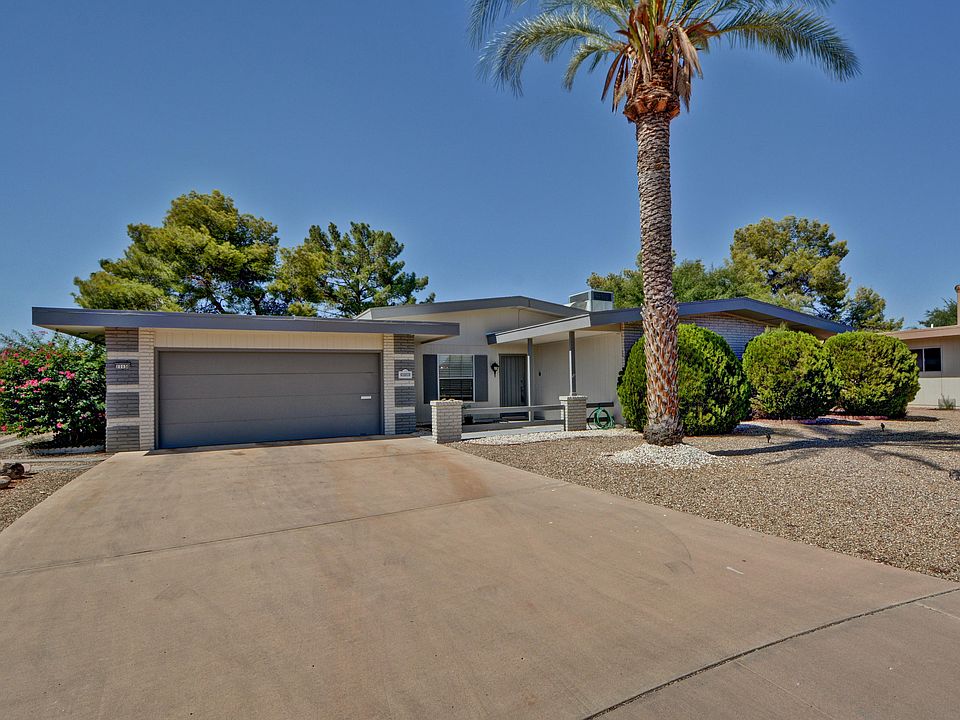 1st image of 11130 W Jacaranda Dr