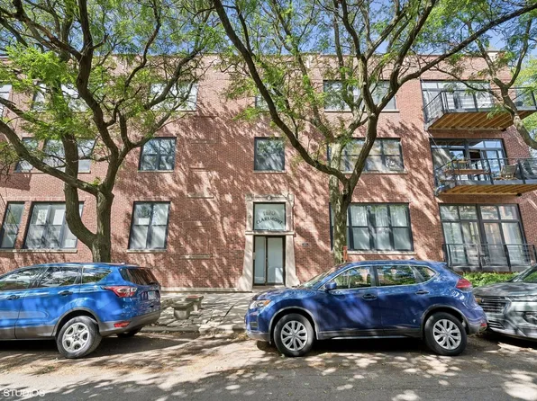 1670 N Claremont Ave APT 303, Chicago, IL 60647