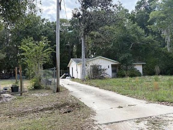 2nd image of 107 Woodlawn Rd