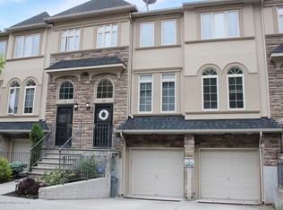 48 Monarch Ct, Staten Island, NY 10314