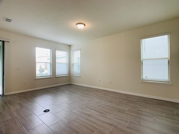 5th image of 15893 Moonlight Bay St
