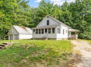 28 Wellesley St, Athol, MA 01331
