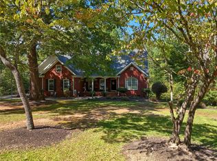 190 Heritage Dr, Pickens, SC 29671