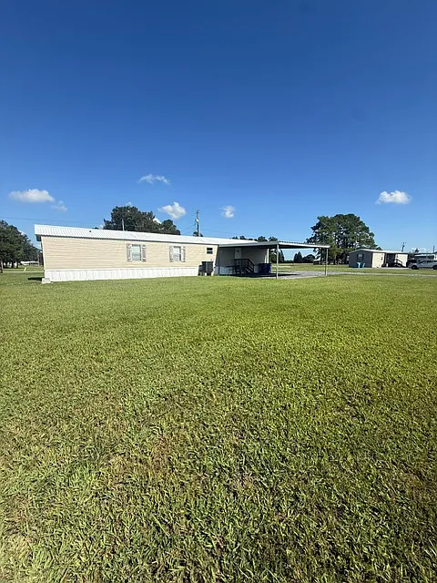 1635 Grand Bois Rd
