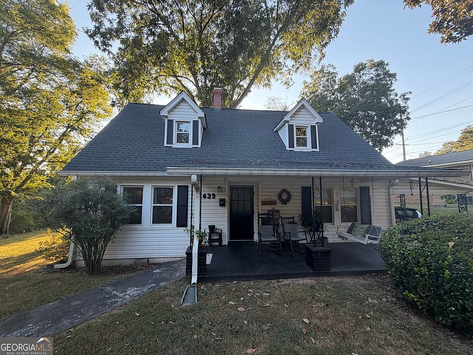 1st image of 439 Sciple St