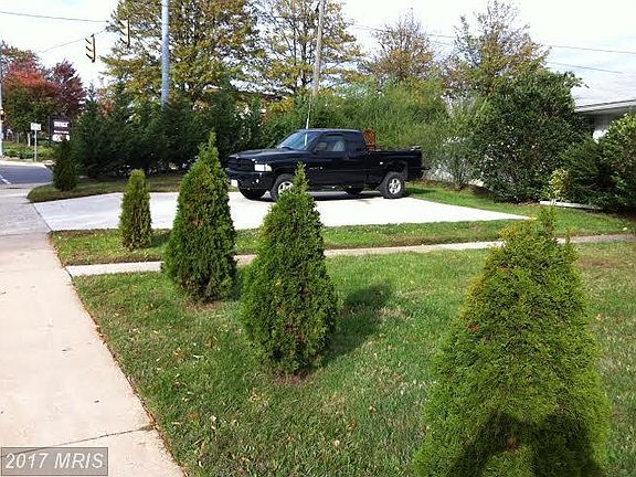 2nd image of 7138 Lanier St