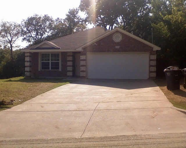 1st image of 3013 Lincoln Ave