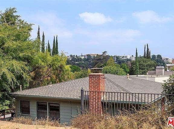 3rd image of 3303 Oakley Dr