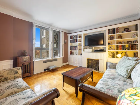 4445 Post Road image 3 of 14