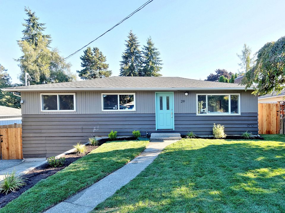 1st image of 829 S 147th St