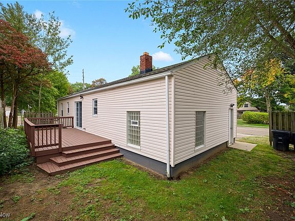5th image of 449 E Dresden Ave