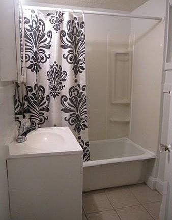 5th image of 100 Washington St APT 11