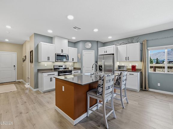 4th image of 710 Ruby Valley Ct