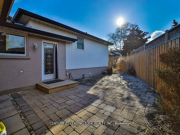 3 Crombie Pl — Photo 37